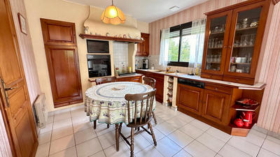 Maison - 153 m² - 7 pièces