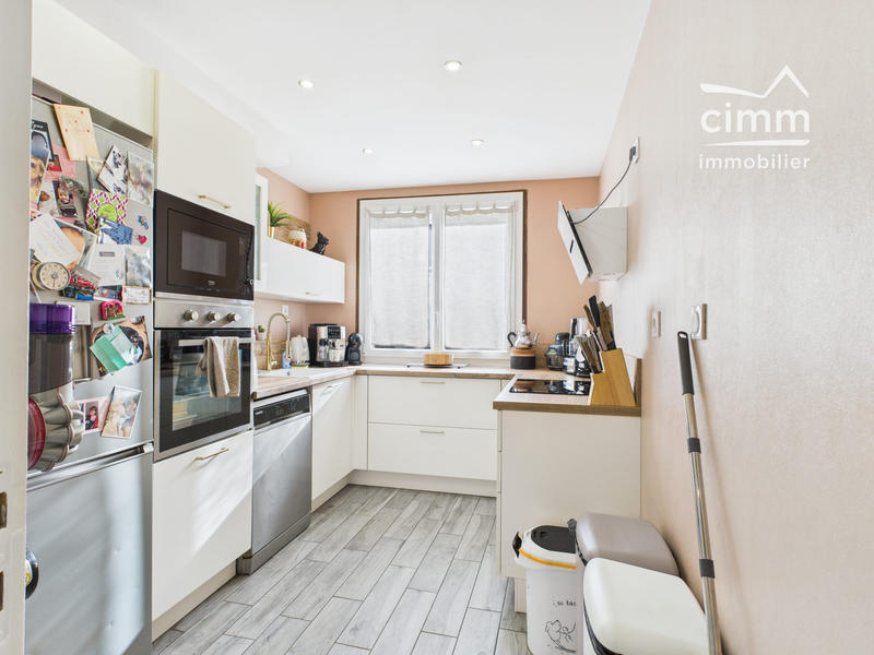 Maison - 85 m² - 4 pièces