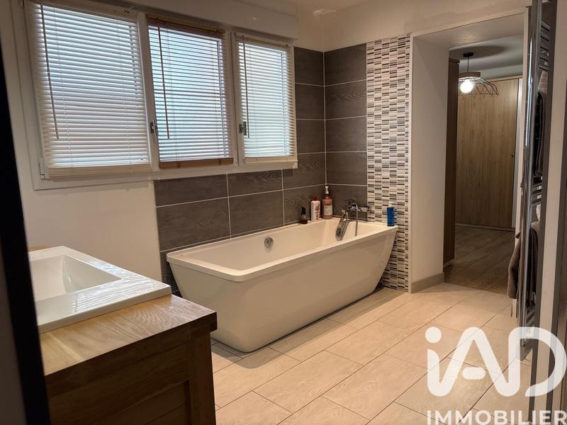 Maison - 163 m² - 6 pièces