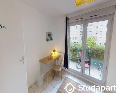 Chambre - 90 m² - 1 pièce