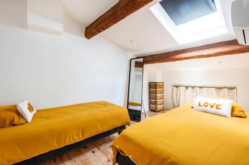 Maison - 390 m² - 17 pièces