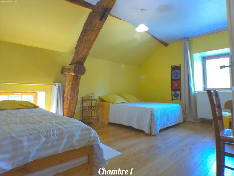 Maison - 200 m² - 7 pièces