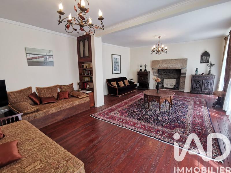 Maison de ville - 213 m² - 7 pièces