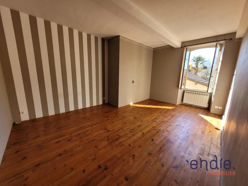 Maison de village - 180 m² - 5 pièces