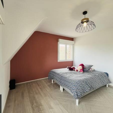 Maison - 182 m² - 8 pièces