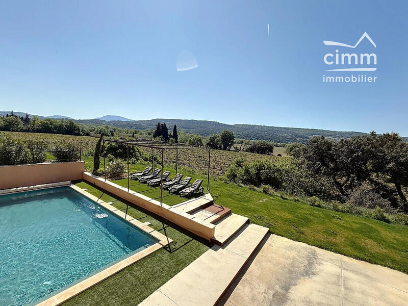 Maison - 280 m² - 15 pièces