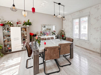 Maison - 179 m² - 6 pièces