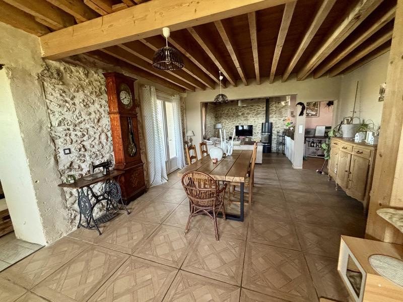 Villa - 160 m² - 6 pièces