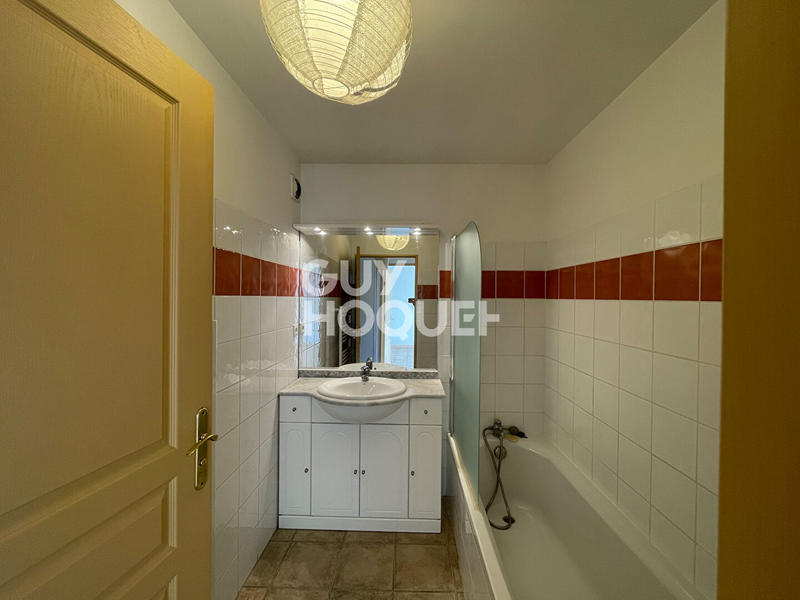 Appartement - 49 m² - 2 pièces