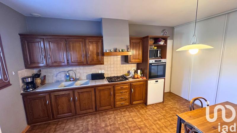 Maison - 94 m² - 6 pièces