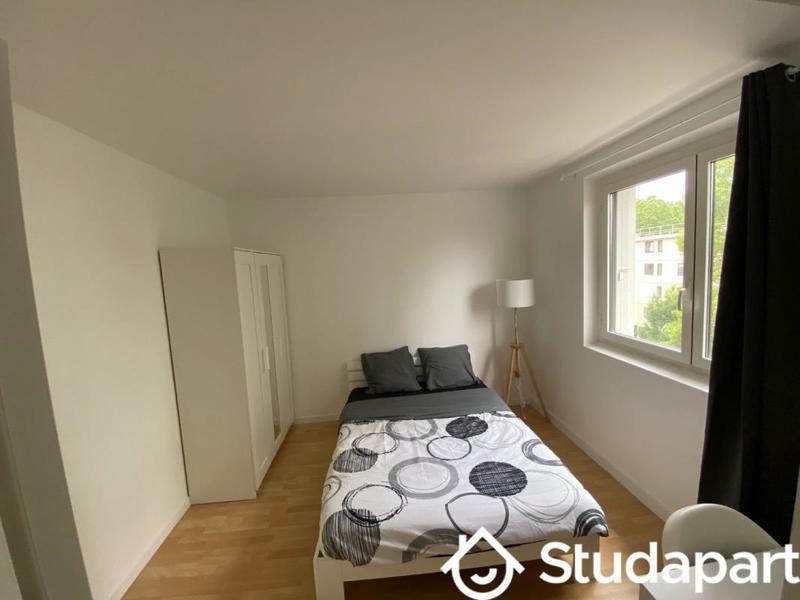 Chambre - 12 m² - 1 pièce