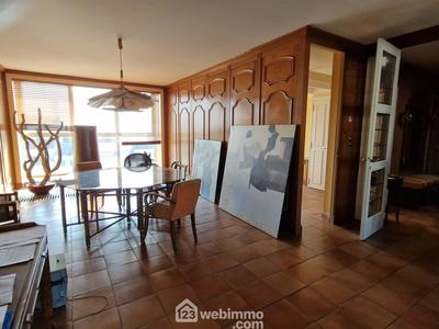 Appartement - 237 m² - 5 pièces