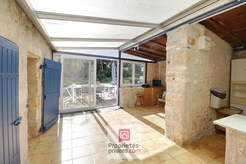 Maison - 230 m² - 13 pièces