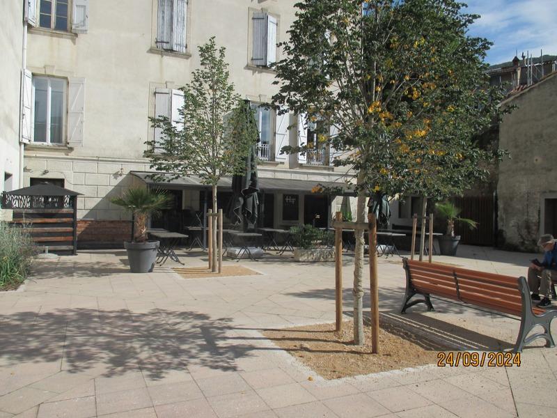 Local d'activité / Entrepôt - 250 m² - 2 pièces