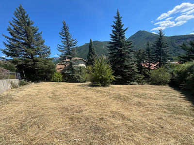 Terrain - 680 m²