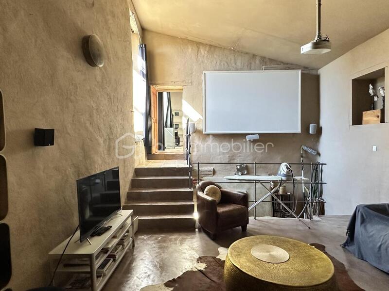 Maison en pierre - 200 m² - 6 pièces