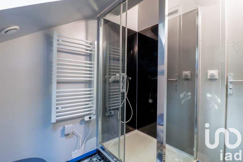 Maison - 230 m² - 7 pièces