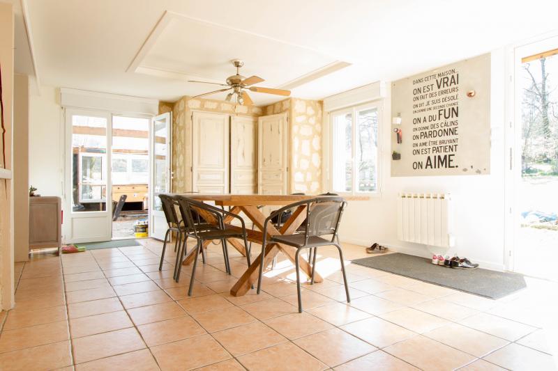 Maison - 180 m² - 8 pièces