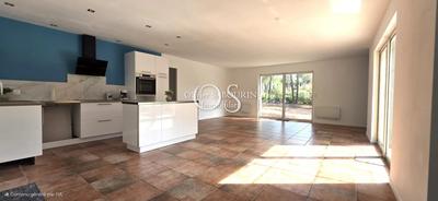 Villa - 100 m² - 4 pièces