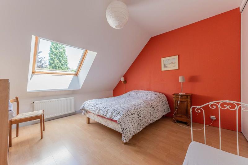 Maison - 235 m² - 8 pièces