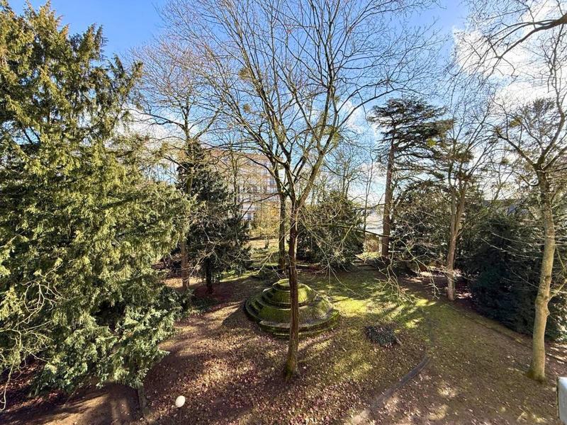 Appartement - 106 m² - 5 pièces