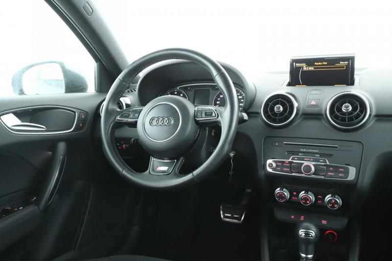 Audi A1 sportback 1.4 Tfsi Cod s line s tronic 150 ch