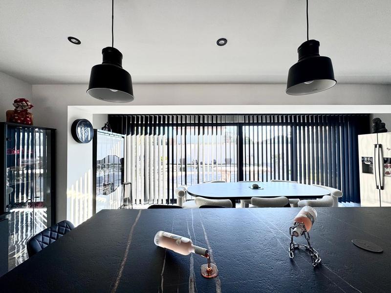 Villa - 170 m² - 6 pièces