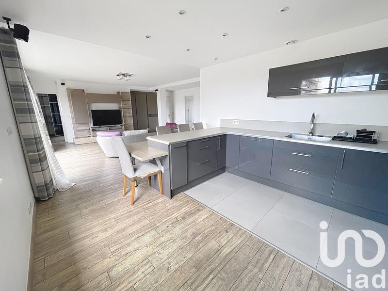 Appartement - 90 m² - 4 pièces