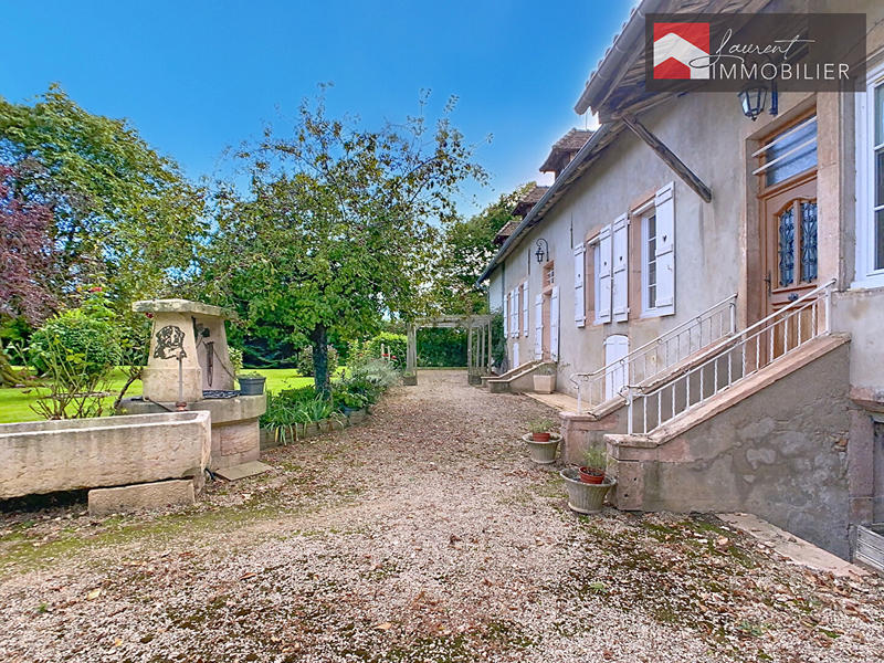 Maison - 291 m² - 6 pièces