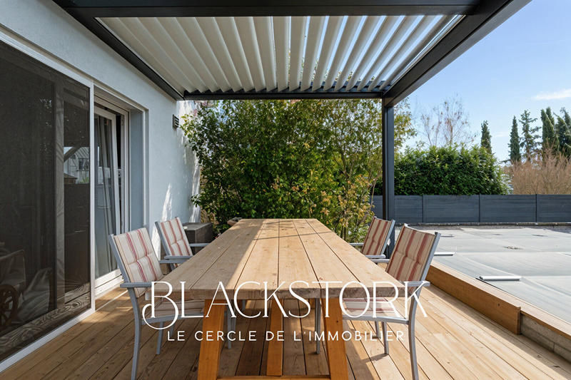 Maison - 110 m² - 5 pièces