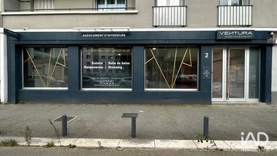 Local commercial - 111 m²