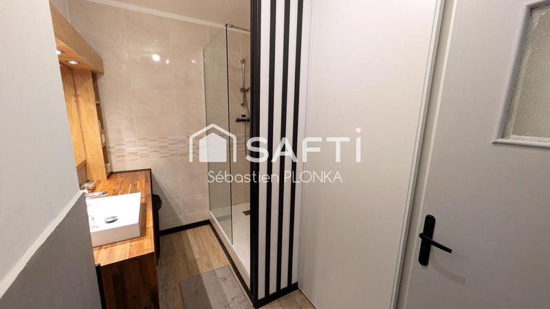 Appartement - 80 m² - 4 pièces