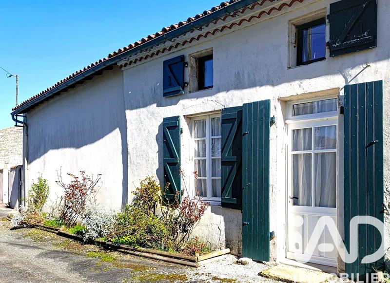 Maison - 362 m² - 8 pièces