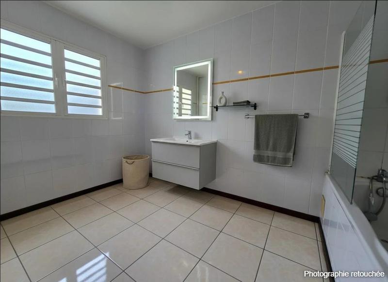 Maison - 206 m² - 4 pièces