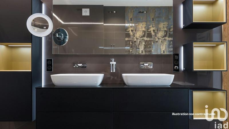 Appartement - 165 m² - 5 pièces