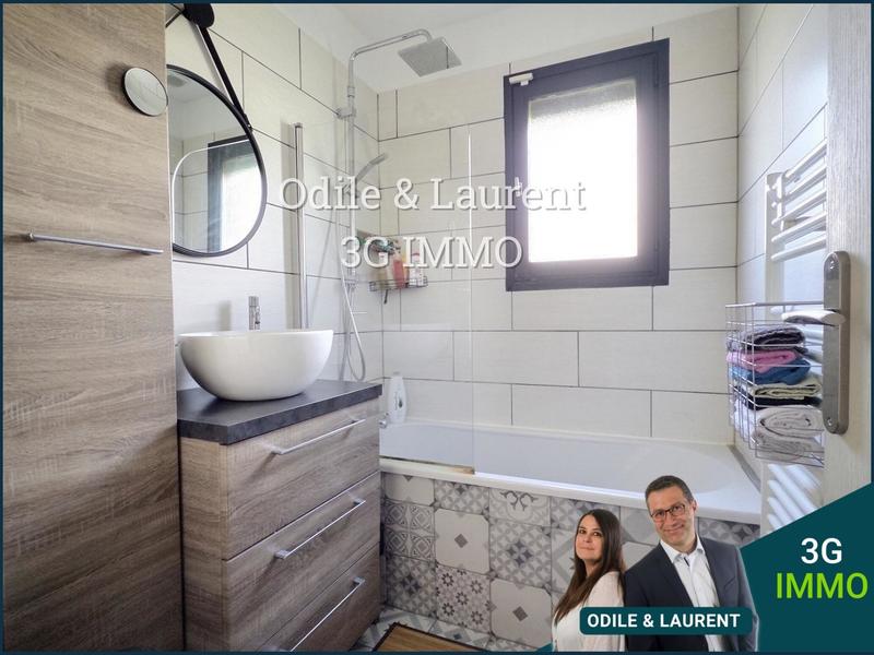 Maison - 99 m² - 5 pièces