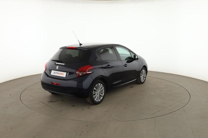 Peugeot 208 1.6 Blue-HDi Style 5p 75 ch