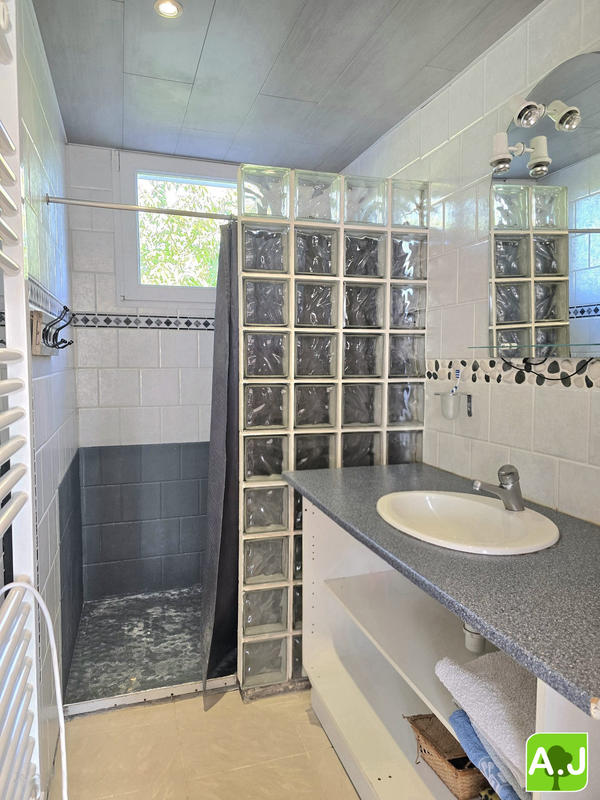 Maison traditionnelle - 72 m² - 5 pièces