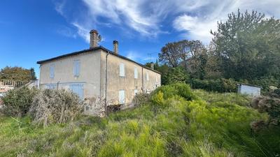 Maison - 200 m² - 6 pièces