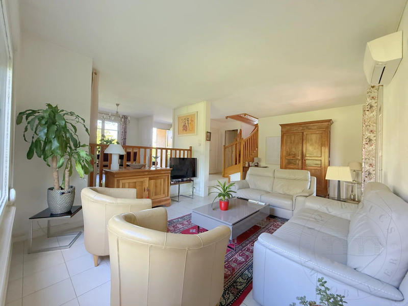 Maison - 131 m² - 6 pièces