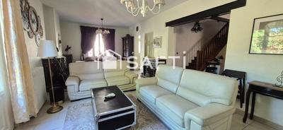 Maison - 196 m² - 9 pièces