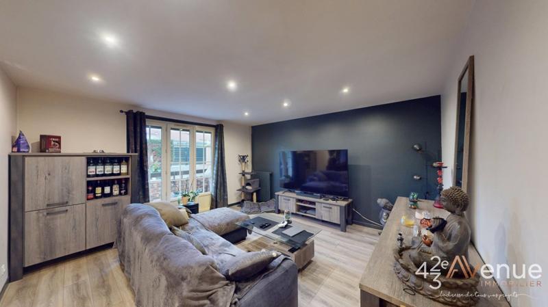 Maison - 237 m² - 9 pièces