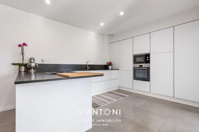 Maison d'architecte - 154 m² - 5 pièces