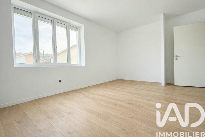 Appartement - 80 m² - 3 pièces