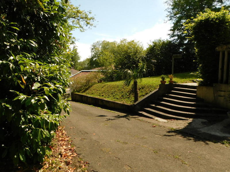 Villa - 263 m² - 11 pièces