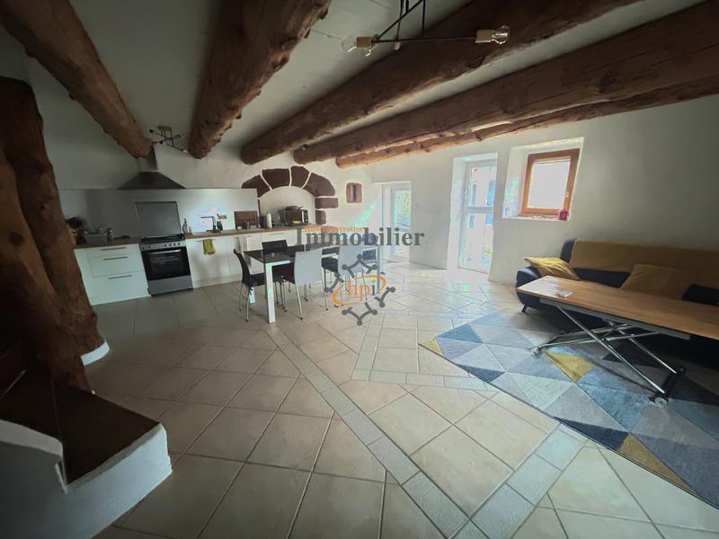 Maison - 95 m² - 4 pièces