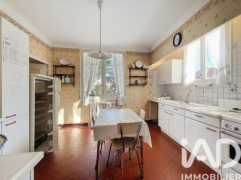 Maison - 94 m² - 5 pièces