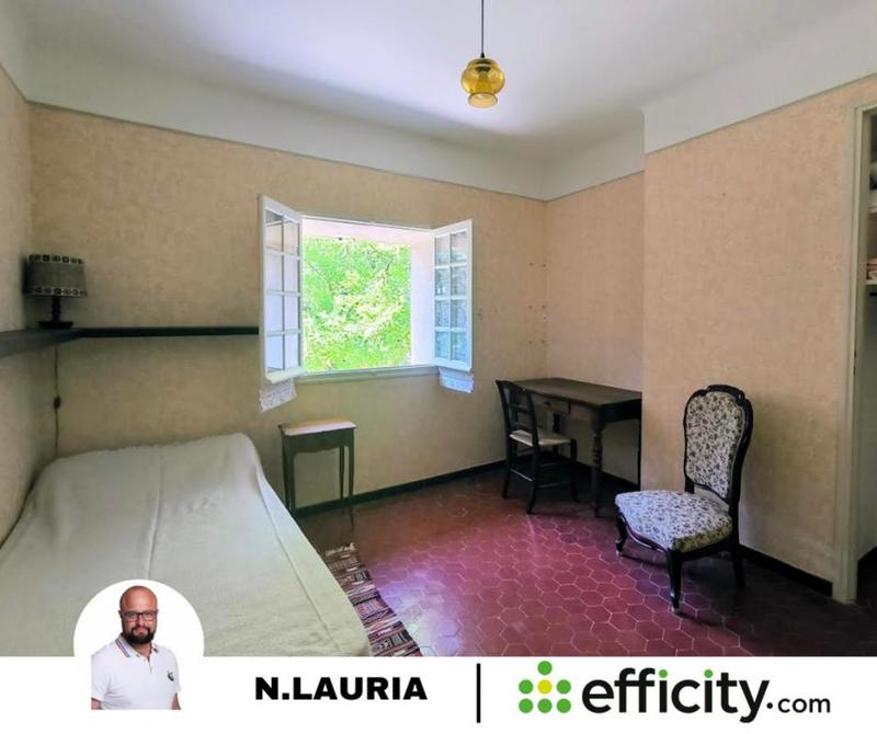 Maison - 185 m² - 9 pièces