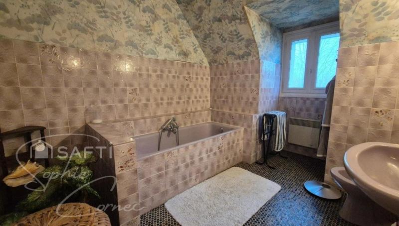 Maison - 162 m² - 7 pièces