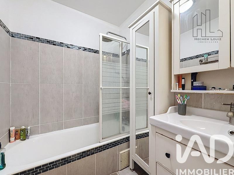 Maison - 94 m² - 5 pièces